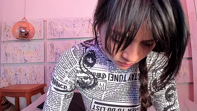 Snapshot of Sophy_SmileSweet chatting on 02.19.25 Sophy SmileSweet online show from 02.19.25