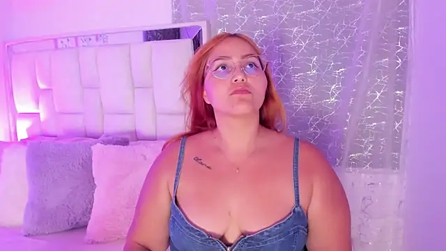 LeahxBarker online show from 09.18.25