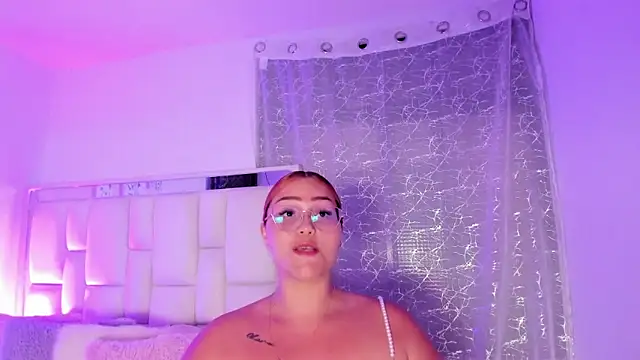 LeahxBarker online show from 12.03.25