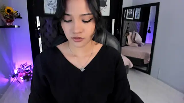 renee shelby  online show from 09.24.25