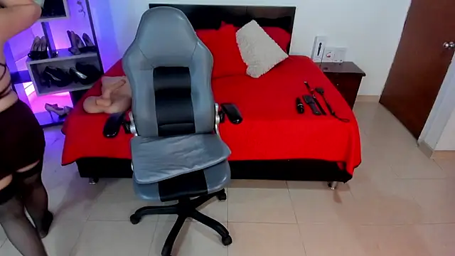 Veronica Jacobss online show from 03.08.25