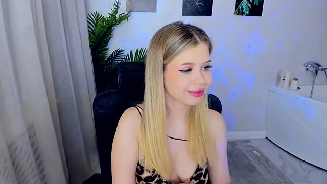 FollowLovee online show from 11.15.25