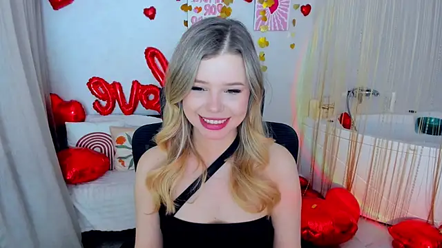 FollowLovee online show from 02.08.26