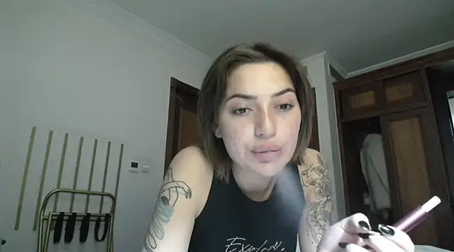 Snapshot of yaprakmericc chatting on 02.13.25 yaprakmericc online show from 02.13.25
