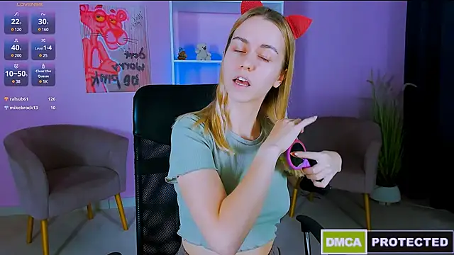 mary mooore online show from 12.12.24