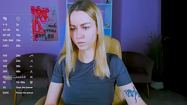 mary mooore online show from 12.18.24