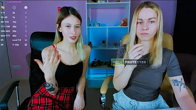 mary mooore online show from 12.23.24