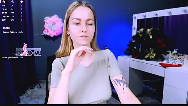 mary mooore online show from 12.27.24