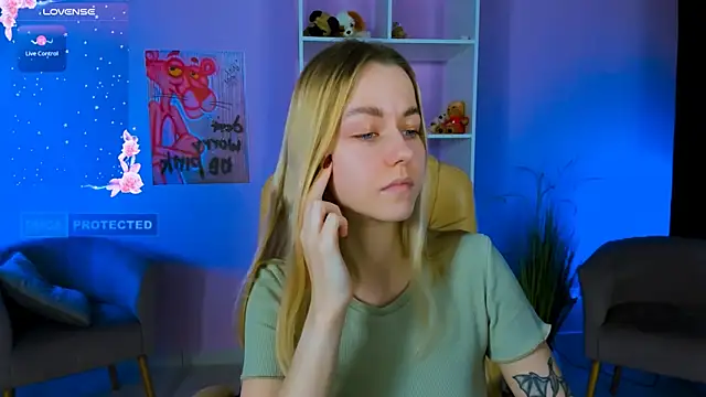 mary mooore online show from 01.12.25