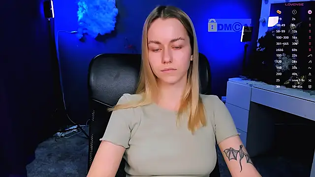 mary mooore online show from 01.14.25