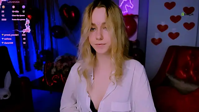 mary mooore online show from 02.14.25