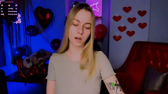 mary mooore online show from 02.19.25