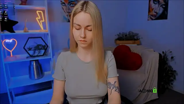 mary mooore online show from 03.19.25