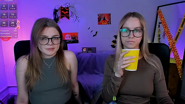 mary mooore online show from 10.20.25