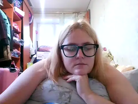 DesireMelissa online show from 10.17.25