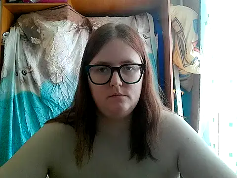 Snapshot of DesireMelissa chatting on 04.21.26 DesireMelissa online show from 04.21.26