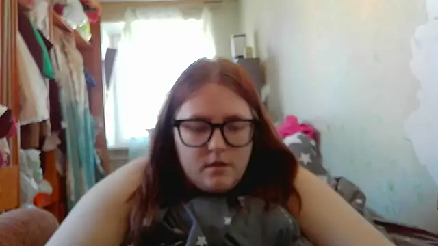 Snapshot of DesireMelissa chatting on 04.25.26 DesireMelissa online show from 04.25.26
