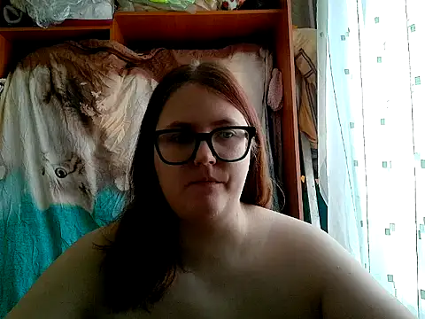 Snapshot of DesireMelissa chatting on 04.27.26 DesireMelissa online show from 04.27.26