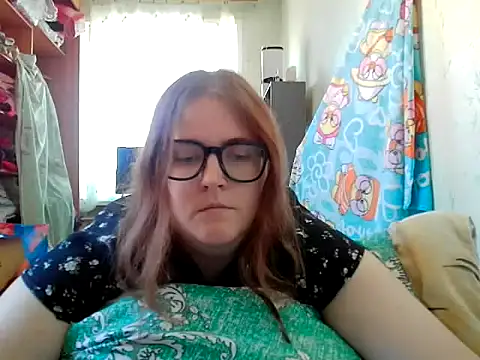 Snapshot of DesireMelissa chatting on 06.27.26 DesireMelissa online show from 06.27.26
