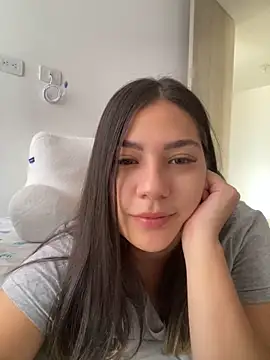 Latina vanessa online show from 01.28.25