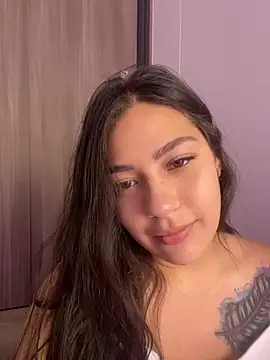 Latina vanessa online show from 02.02.25