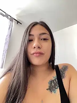 Latina vanessa online show from 03.16.25