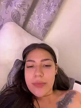 Latina vanessa online show from 03.20.25