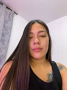 Latina vanessa online show from 03.23.25