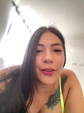 Latina vanessa online show from 09.17.25