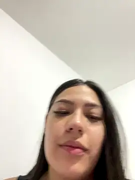 Latina vanessa online show from 12.04.25