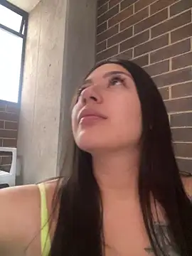 Latina vanessa online show from 04.20.26