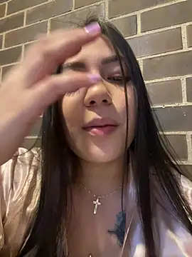 Latina vanessa online show from 04.25.26