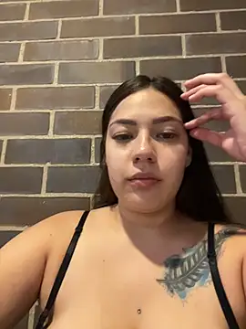Snapshot of Latina_vanessa chatting on 05.31.26 Latina vanessa online show from 05.31.26
