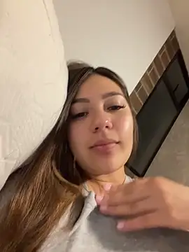 Snapshot of Latina_vanessa chatting on 06.10.26 Latina vanessa online show from 06.10.26
