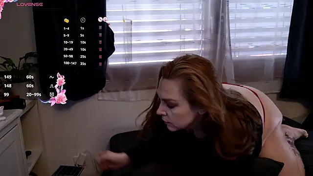 Big Beautiful MILF online show from 09.18.25