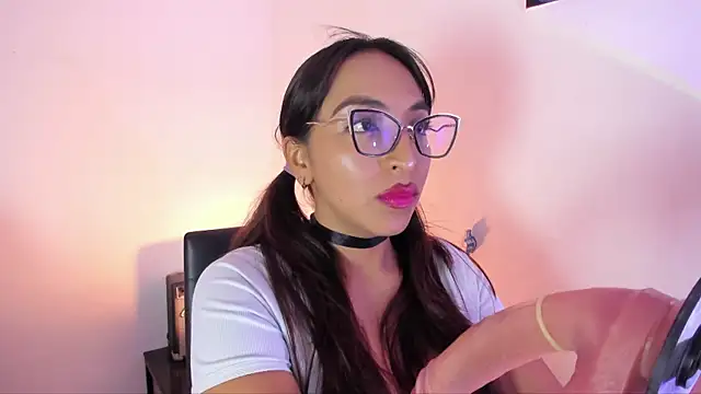 Snapshot of Leticia_brownn1 chatting on 09.23.25 Leticia brownn1 online show from 09.23.25