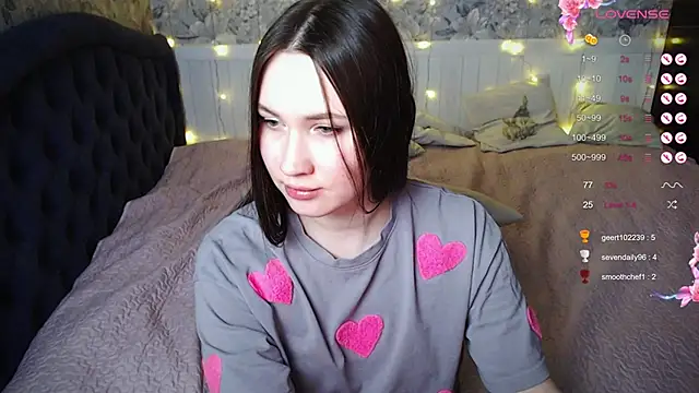 ChloeMillerMeow online show from 03.04.25