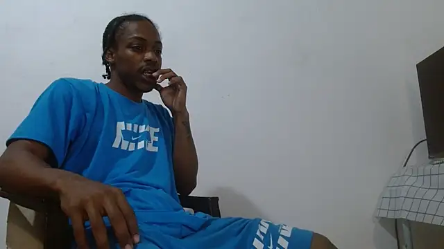 Larry-n-clouds online show from 02.15.26