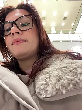 Snapshot of RinaCat chatting on 01.25.25 RinaCat online show from 01.25.25