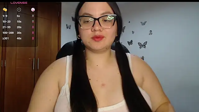 Sarahros1 online show from 10.31.25