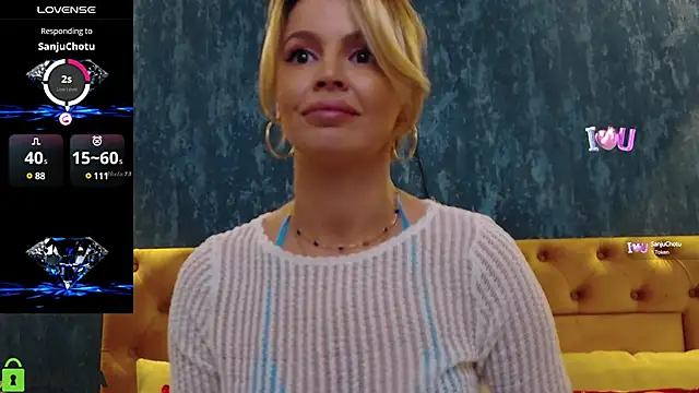 Snapshot of EvaDiamondXX chatting on 12.19.24 EvaDiamondXX online show from 12.19.24