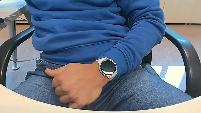 alessandroman2114 online show from 10.30.25