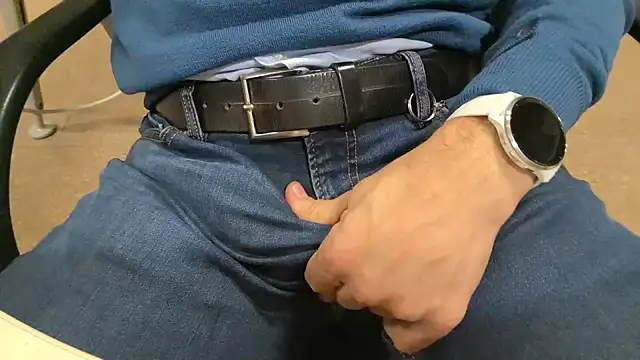 alessandroman2114 online show from 12.01.25