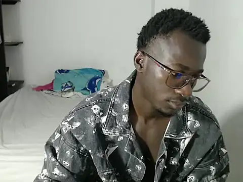  Lowmaypalacios online show from 03.20.26