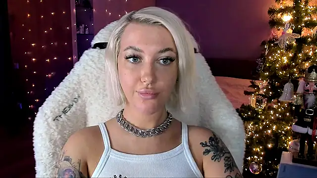 tykioty Miley online show from 01.08.25