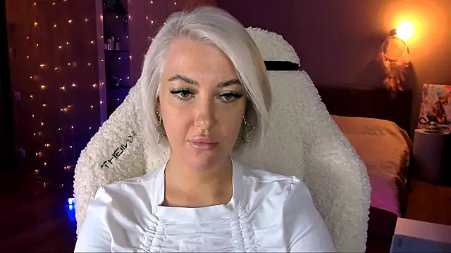 tykioty Miley online show from 01.24.25