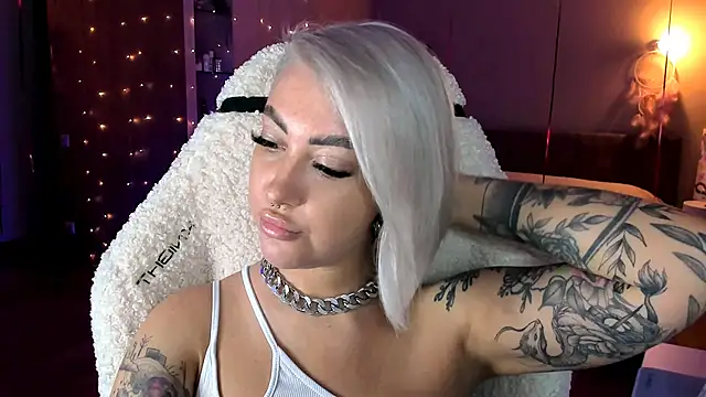 tykioty Miley online show from 03.14.25