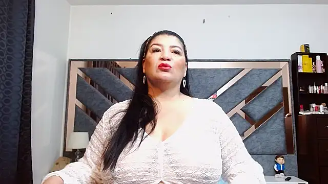 Snapshot of KarlaTesg chatting on 07.14.26 KarlaTesg online show from 07.14.26