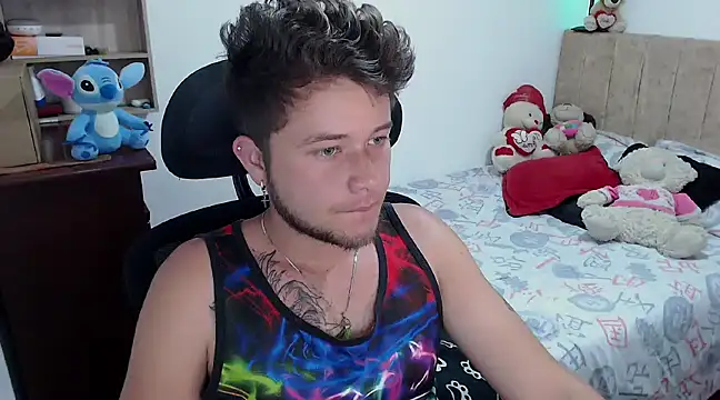 Snapshot of JOHANLEON1 chatting on 12.15.24 JOHANLEON1 online show from 12.15.24