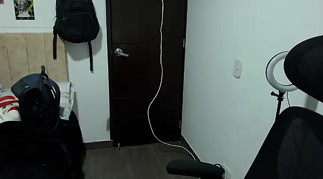 Snapshot of JOHANLEON1 chatting on 01.19.25 JOHANLEON1 online show from 01.19.25